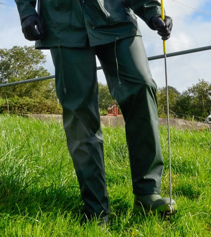 Farmtrak Standard Parlour Trousers For Dairy Operations 1
