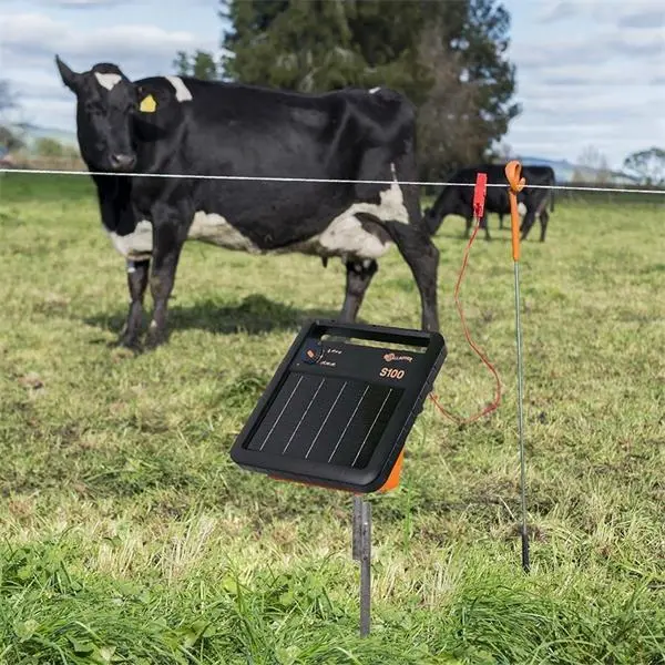 Gallagher S100 Entry-Level Solar Electric Fence Energizer 1