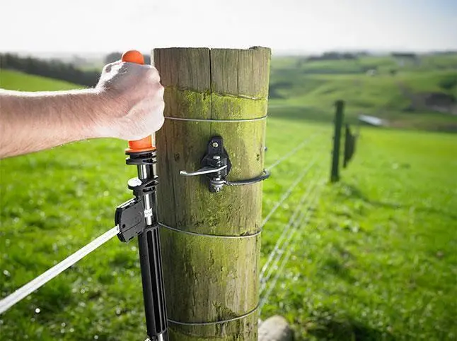 Gallagher Terra Multi-Strand Gate Kit – 4-Conductor, 40Mm, 6M Length 1