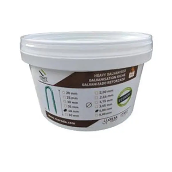 Green Euro-Style Staples (40Mm × 4Mm, 5Kg Bulk Tub) 1