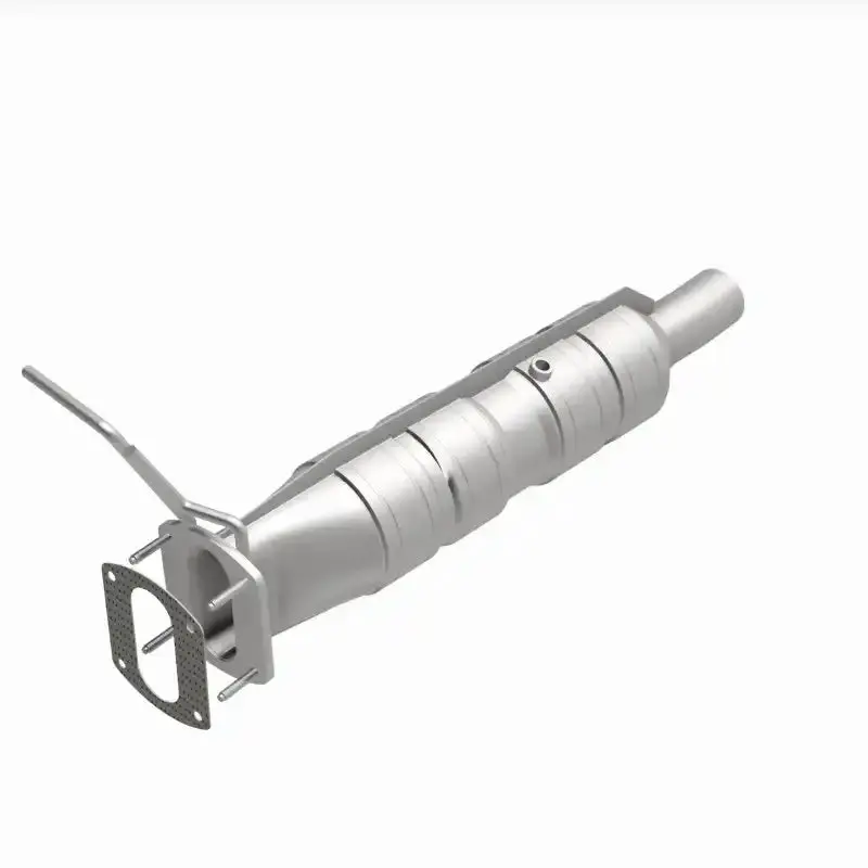Magnaflow Direct-Fit Catalytic Converter – For 2009–2019 Ford F53 V10 6.8L Underbody Installation (09-19) 1