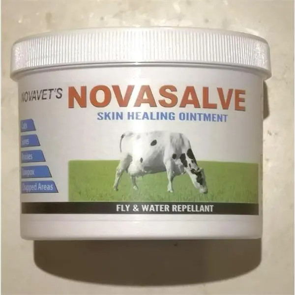Novavet Fly Repellent & Water-Resistant Spray For Livestock 1