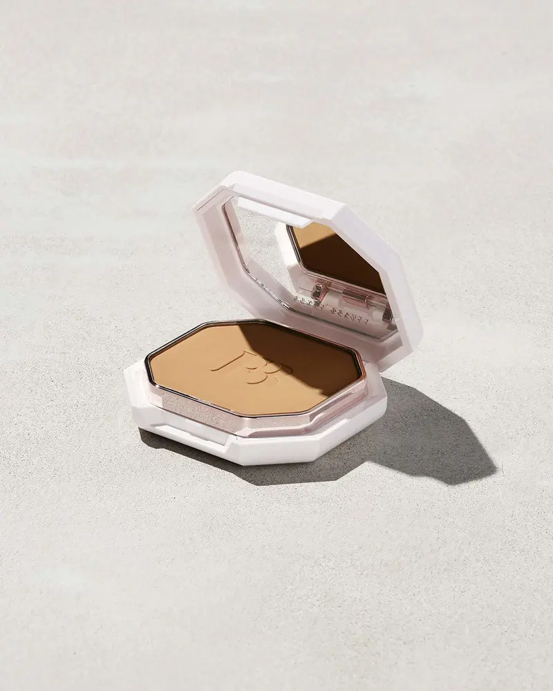 Pro Filt'R Powder Foundation — Shade #235 (Soft Matte) 1