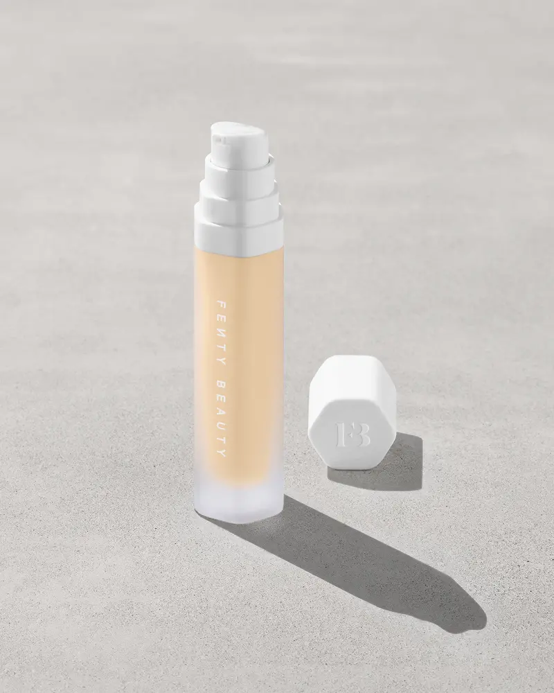 Soft'Lit Luminous Longwear Foundation In Shade 130 1